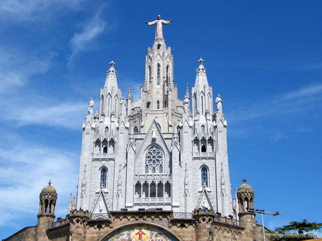 Барселона, Тибидабо: Храм Святого сердца.