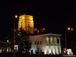 Ночной Минск: городская ратуша с подсветкой.