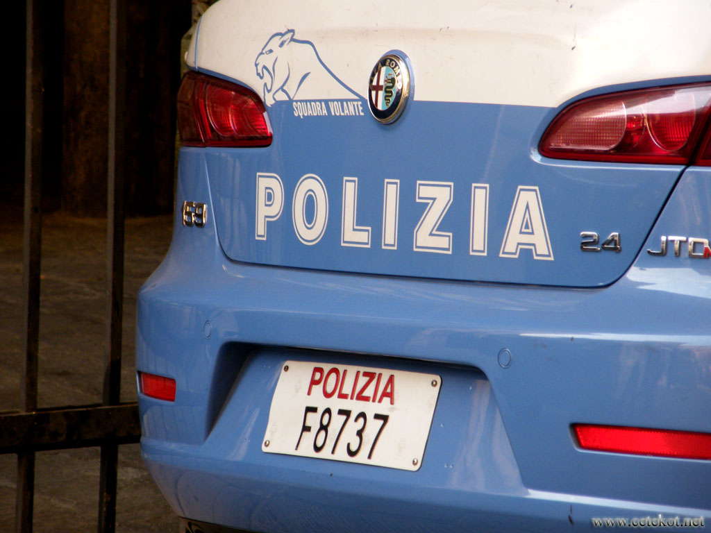 Генуя: у полиции свои номера.