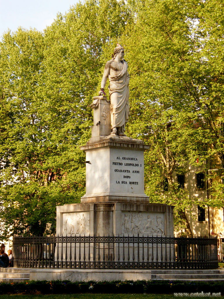 Пиза: памятник великому герцогу Леопольду I.