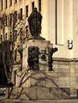 Каунас: памятник великому князу Витовту.
