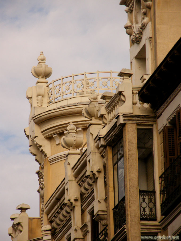 Мадрид: балконы и террасы.
