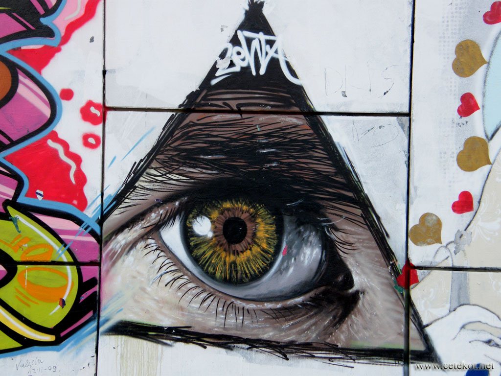 Таррагона, граффити: всевидящее око.