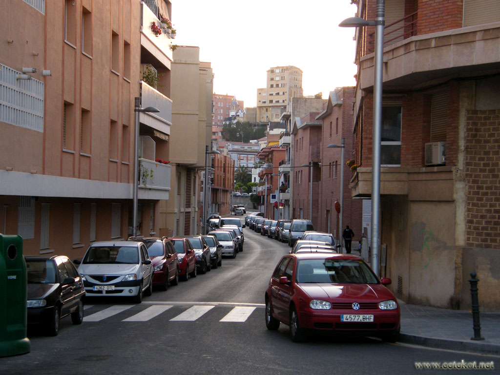 Таррагона: улицы города.